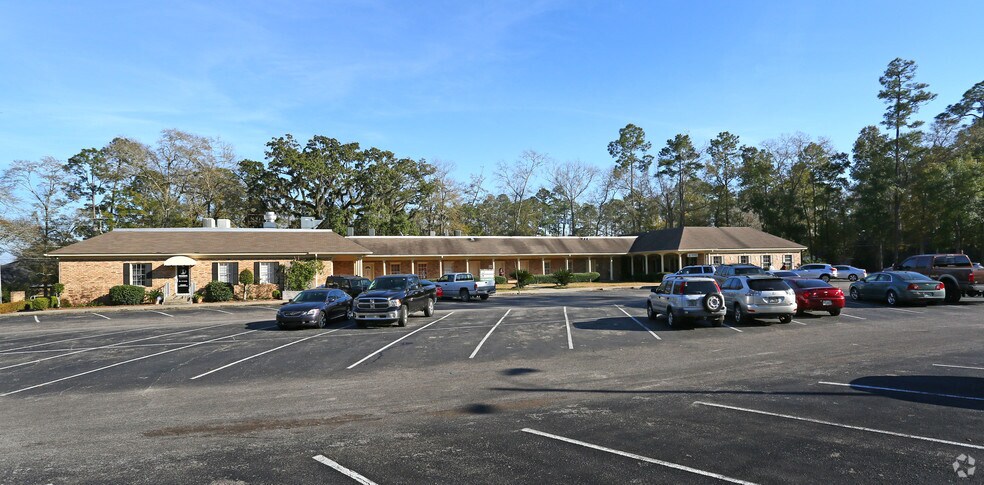 1605 E Plaza Dr, Tallahassee, FL à louer - Photo de l’immeuble – Image 3 sur 7