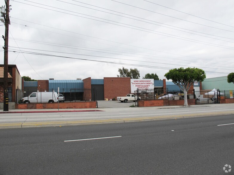12820 S Western Ave, Gardena, CA à louer - Photo de l’immeuble – Image 2 sur 12
