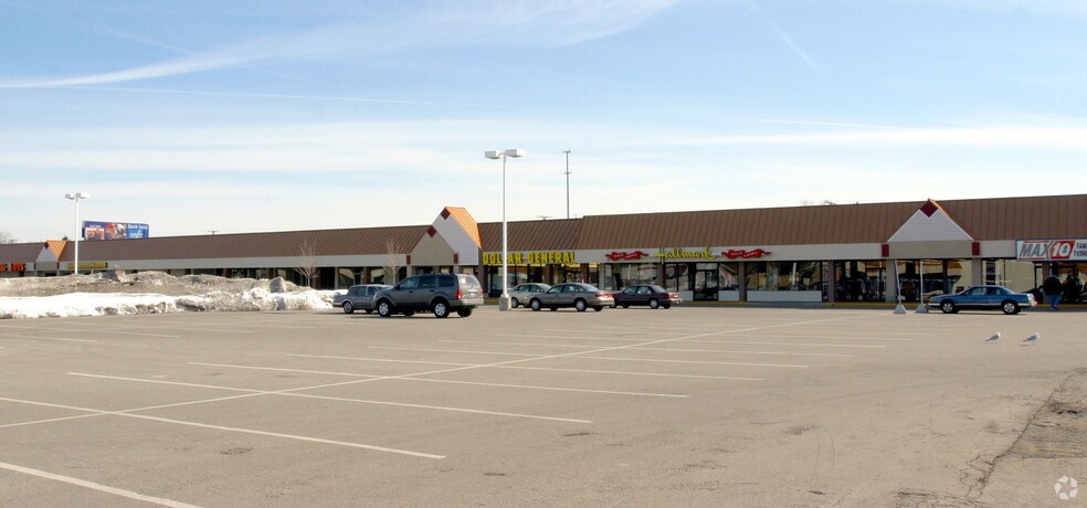 2492-2584 Henry St, Muskegon, MI à louer - Photo de l’immeuble – Image 2 sur 6