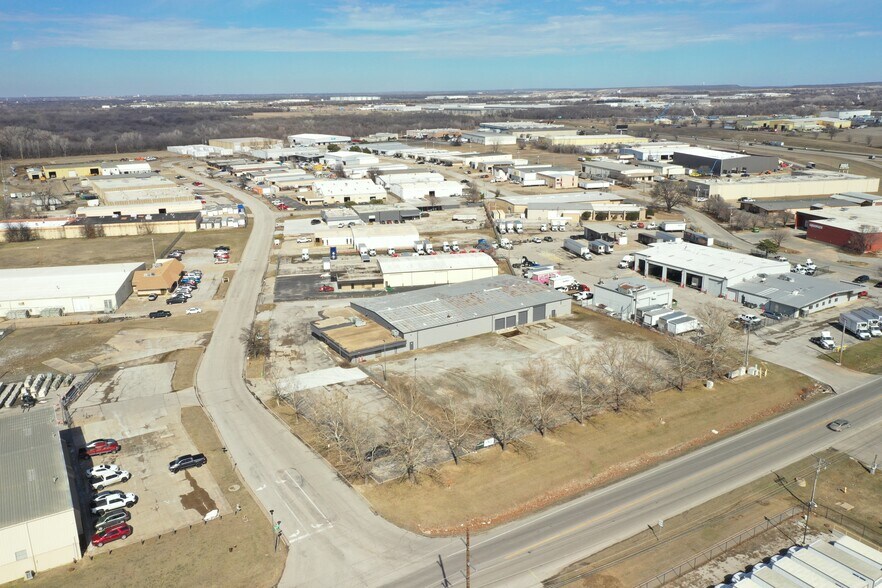 1525 N 105th Ave, Tulsa, OK à louer - Photo de l’immeuble – Image 2 sur 22