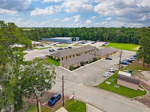 105 Commercial Cir, Conroe, TX - Vue aérienne vue de carte - Image1