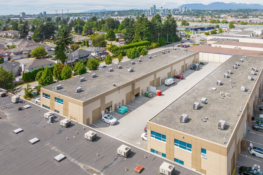 2560 Shell Rd, Richmond, BC à louer - Photo de l’immeuble – Image 3 sur 4