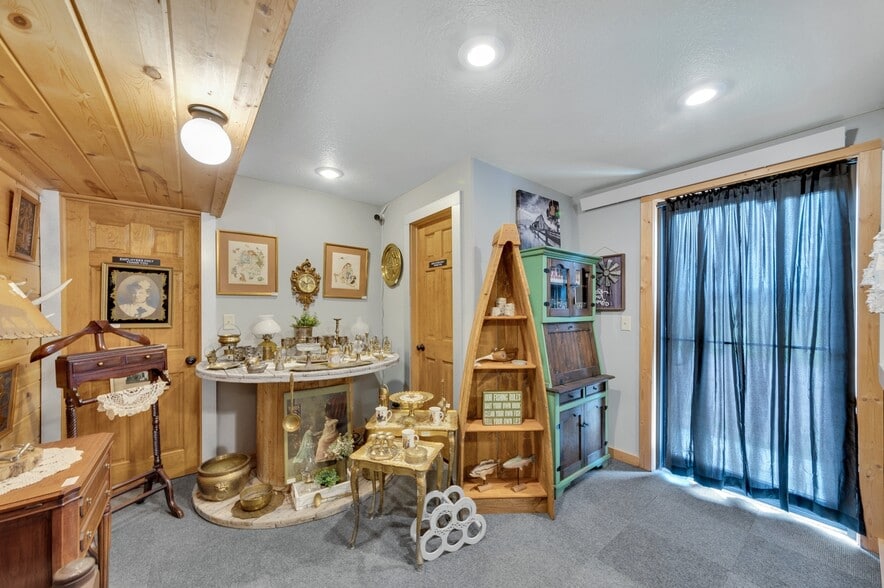 710 Tenaya St, Hermosa, SD à vendre - Photo de l’immeuble – Image 3 sur 24