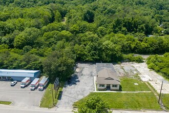 901 S Main St, Rocky Top, TN à louer Photo intérieure– Image 1 sur 34