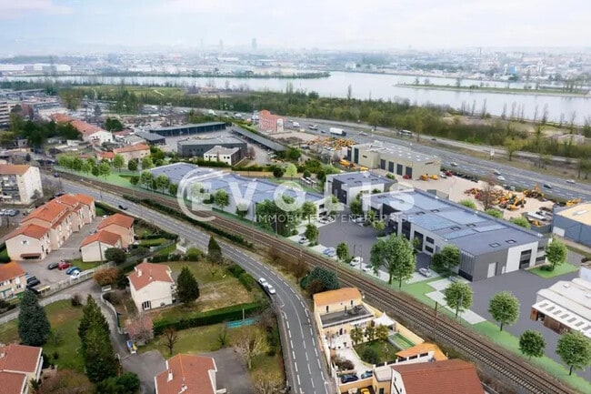 Plus de détails pour 25 Chemin De La Lône, OULLINS-PIERRE-BÉNITE - Bureau à vendre