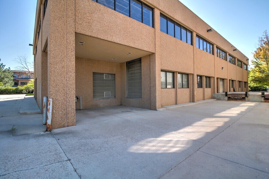 5335 Sterling Dr, Boulder, CO à vendre - Photo de l’immeuble – Image 2 sur 17