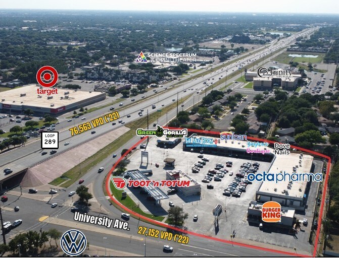 7006 University Ave, Lubbock, TX à louer Photo de l’immeuble– Image 1 sur 5