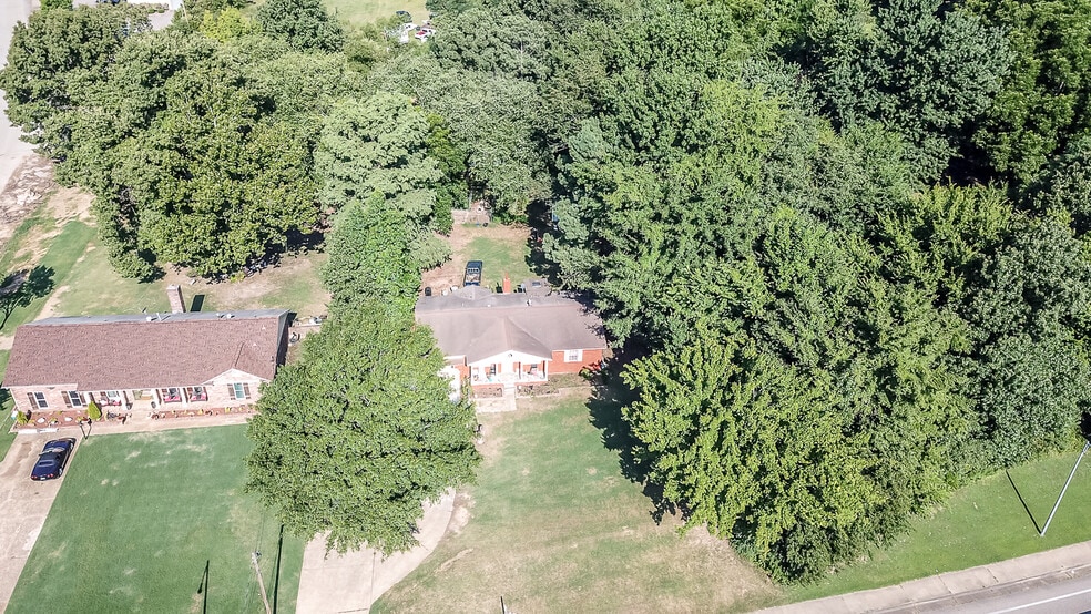 2557 Whitten Rd, Memphis, TN à vendre - Aérien – Image 3 sur 16