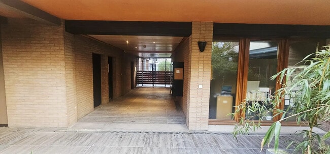 Plus de détails pour 250 Avenue Du Président Wilson, Saint-Denis - Bureau à vendre