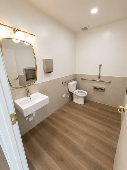 13855 W Wainwright Dr, Boise, ID à louer - Photo de l’immeuble – Image 3 sur 5