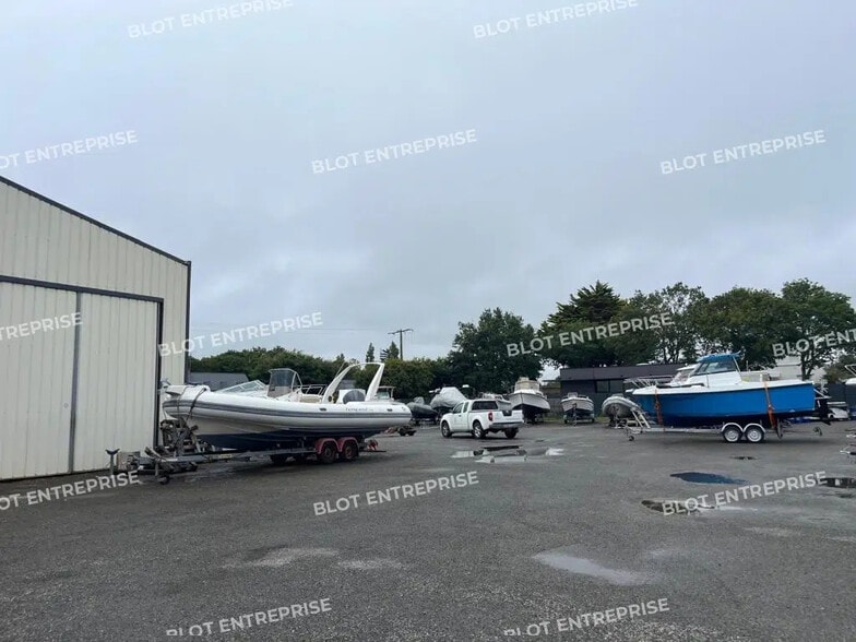 Local d'activités dans Névez à vendre - Photo de l’immeuble – Image 2 sur 7