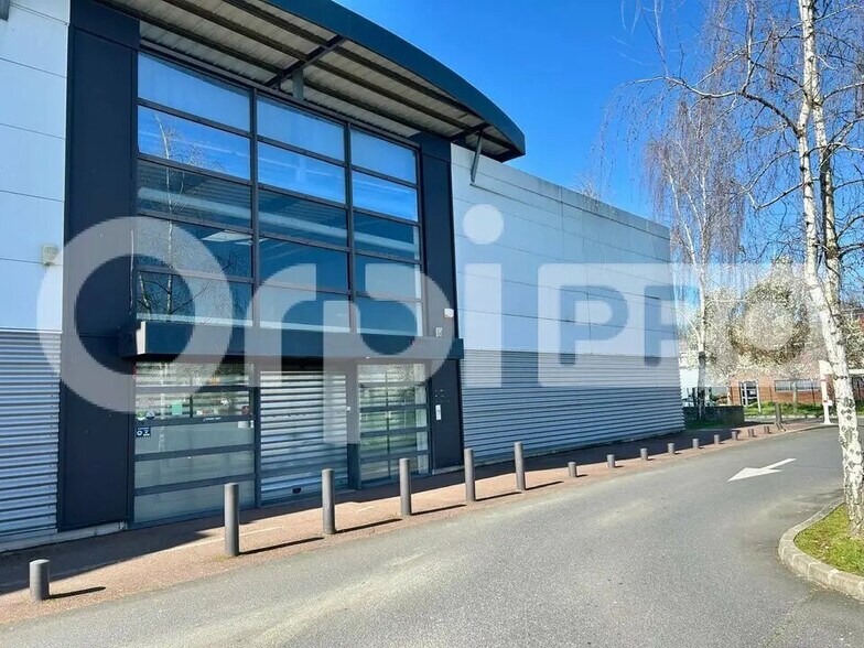 Local commercial dans Mennecy à louer - Photo de l’immeuble – Image 1 sur 4