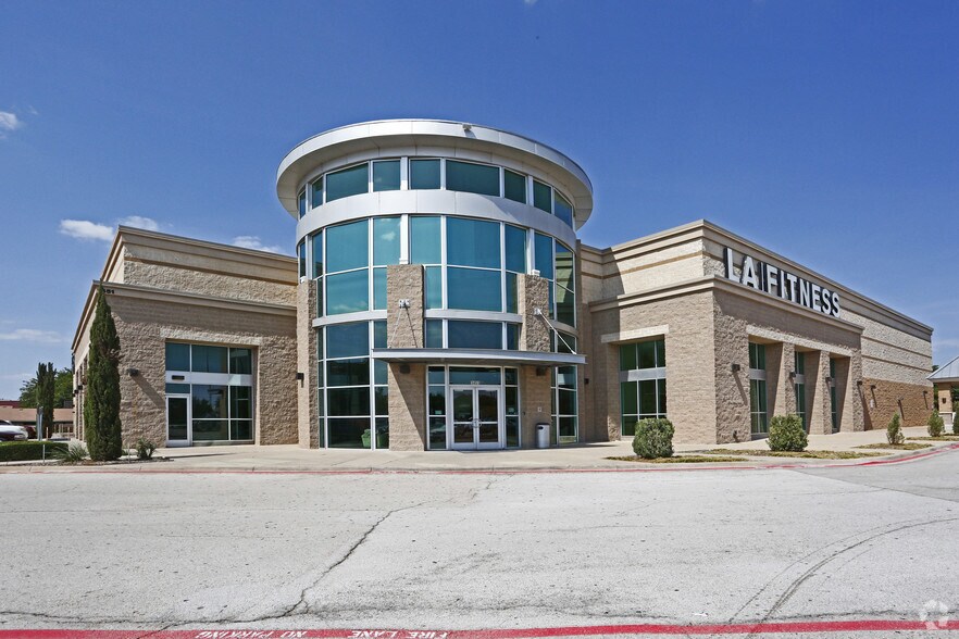 1425 E Belt Line Rd, Richardson, TX à louer - Photo principale – Image 2 sur 6