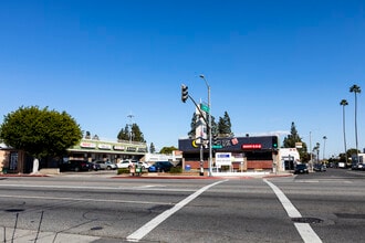 16320-16334 S Western Ave, Gardena, CA à louer Photo de l’immeuble– Image 2 sur 19