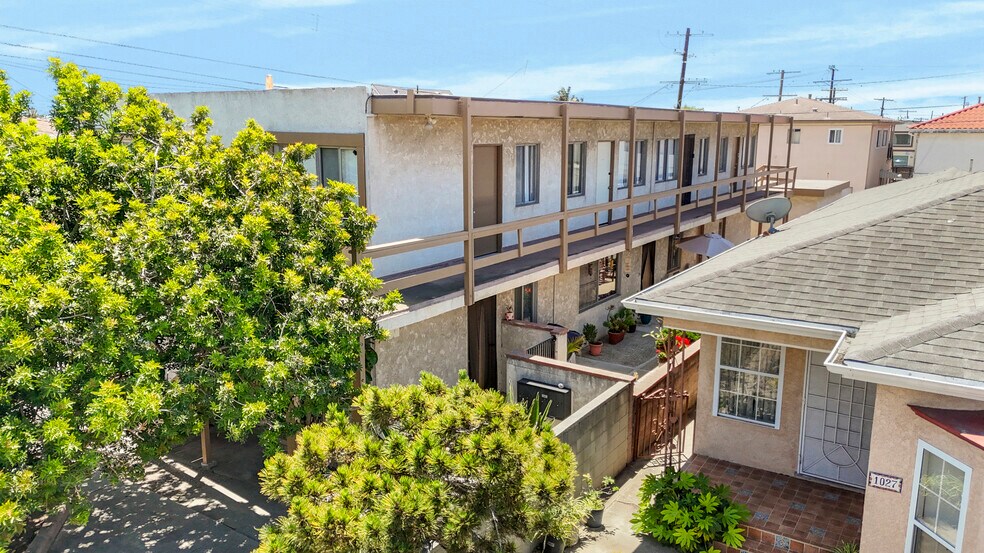 1023 W 24th St, San Pedro, CA à vendre - Photo de l’immeuble – Image 2 sur 15