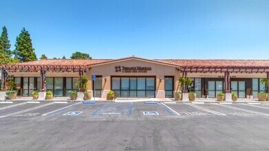 602 Deep Valley Dr, Rolling Hills Estates, CA à vendre - Photo principale – Image 1 sur 1