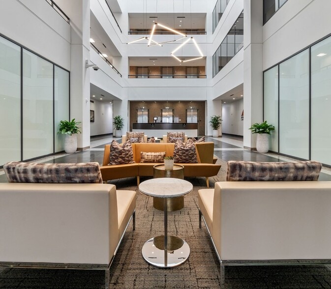 9830 Colonnade Blvd, San Antonio, TX à louer - Photo intérieure – Image 2 sur 8
