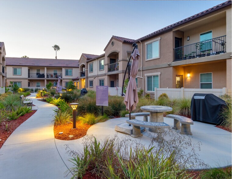 4800 Palm Ave, Riverside, CA à vendre - Photo de l’immeuble – Image 2 sur 69