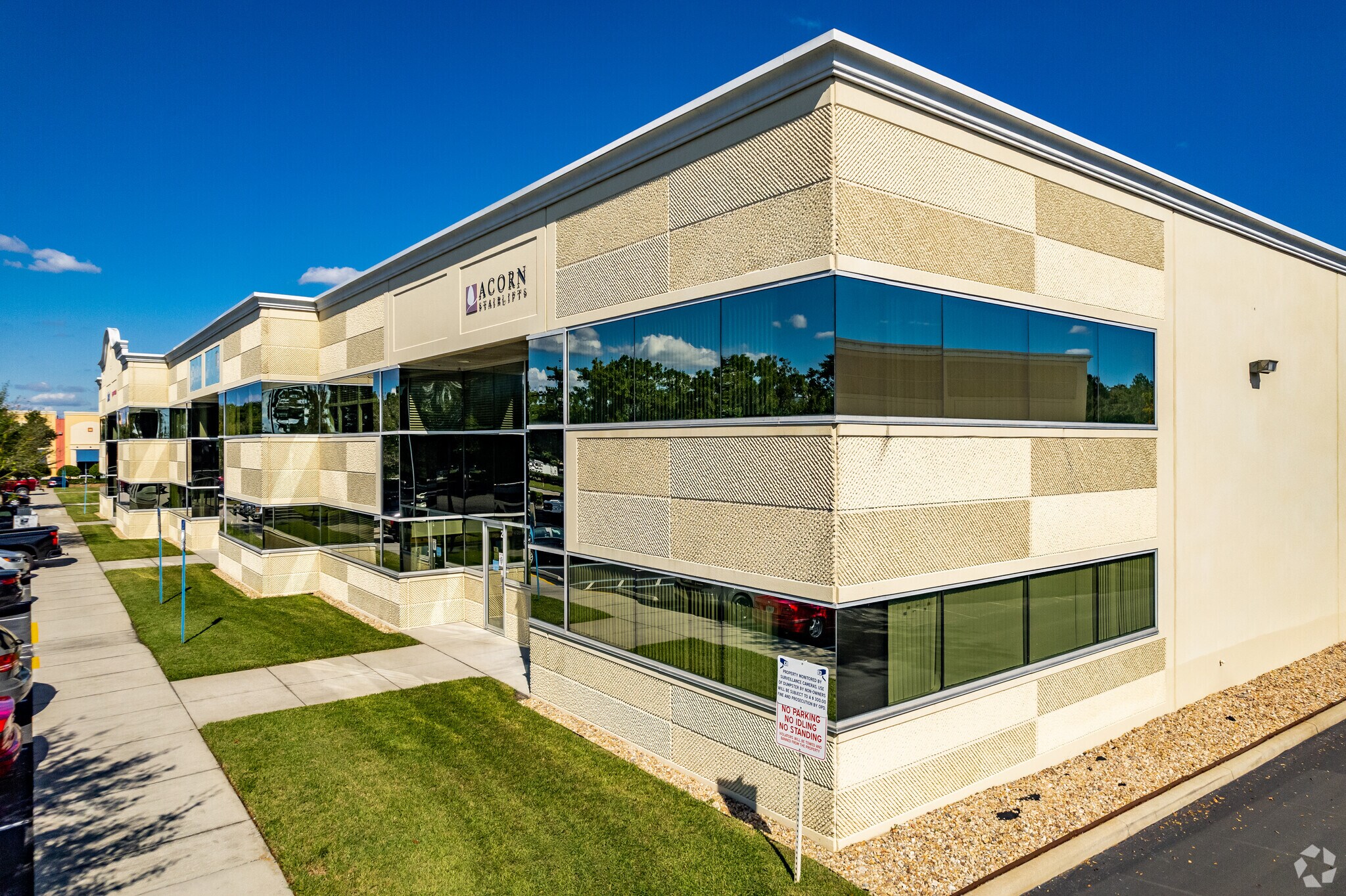 6450 Kingspointe Pky, Orlando, FL à louer Photo principale– Image 1 sur 10