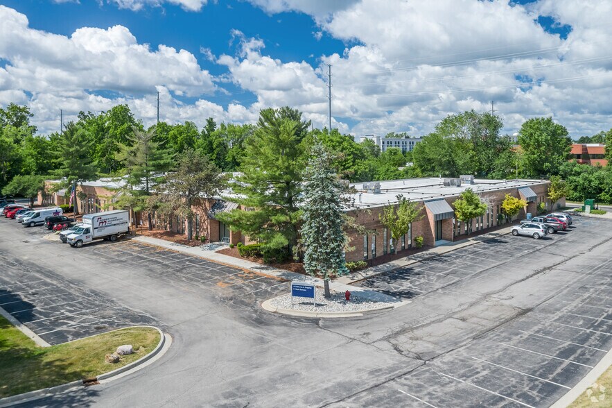 1100 Eisenhower Pl, Ann Arbor, MI à vendre - Photo de l’immeuble – Image 3 sur 5