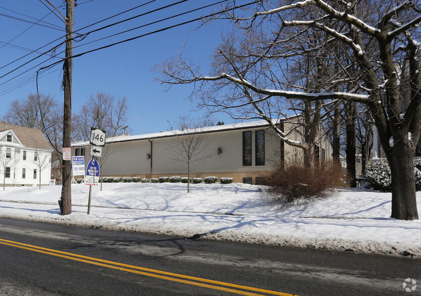 1401 Union St, Schenectady, NY à louer - Photo de l’immeuble – Image 2 sur 23