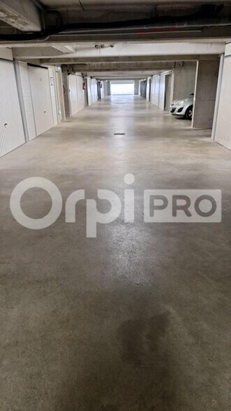 Industriel/Logistique dans Guérande à vendre - Photo de l’immeuble – Image 3 sur 5
