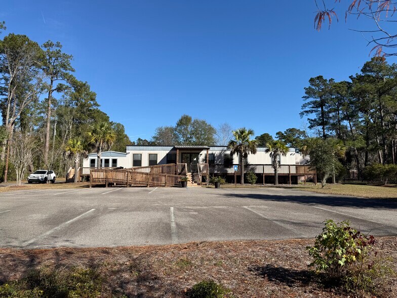 1128 Dean Forest Rd, Savannah, GA à louer - Photo de l’immeuble – Image 2 sur 3