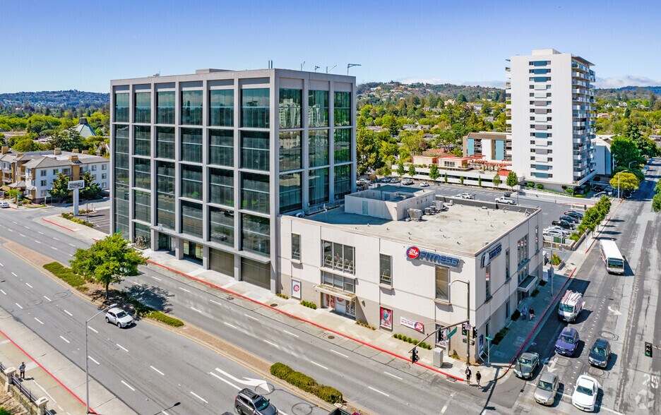520 S El Camino Real, San Mateo, CA à louer - Photo de l’immeuble – Image 2 sur 12