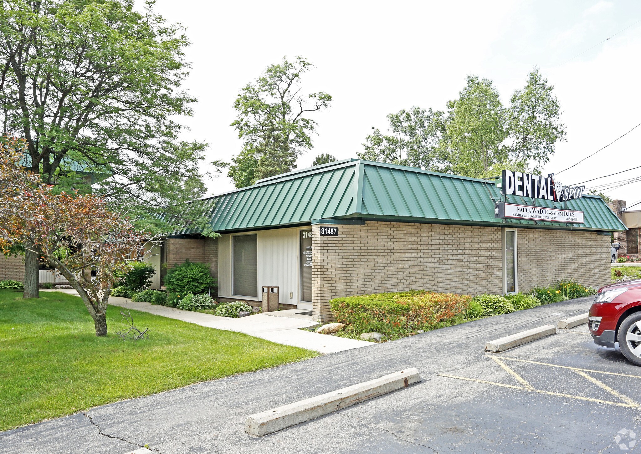31487 Northwestern Hwy, Farmington Hills, MI à louer Photo de l’immeuble– Image 1 sur 8