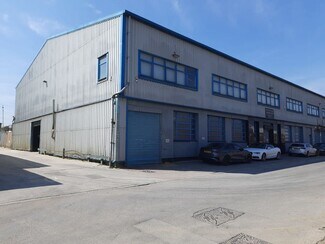 Plus de détails pour 1a Towpath Road and 3 Anthony Way – Industriel/Logistique à vendre, Londres