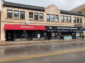 821-825 Chicago Ave, Evanston, IL à louer Photo de l’immeuble– Image 1 sur 1