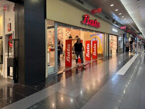 Local commercial dans Barberà del Vallès, Barcelona à louer Photo intérieure– Image 2 sur 12