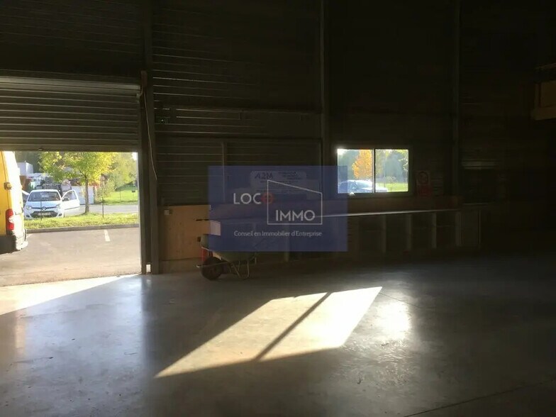 Local d'activités dans Beychac-et-Caillau à vendre - Photo intérieure – Image 3 sur 8