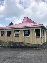 580 S Broad St, Nazareth, PA à louer Photo de l’immeuble– Image 2 sur 4