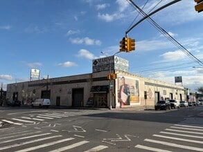 250 Morgan Ave, Brooklyn, NY à louer Photo intérieure– Image 1 sur 14