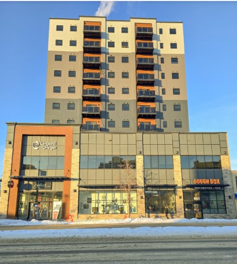 880 Broadway Av, Saskatoon, SK à louer - Photo principale – Image 1 sur 1