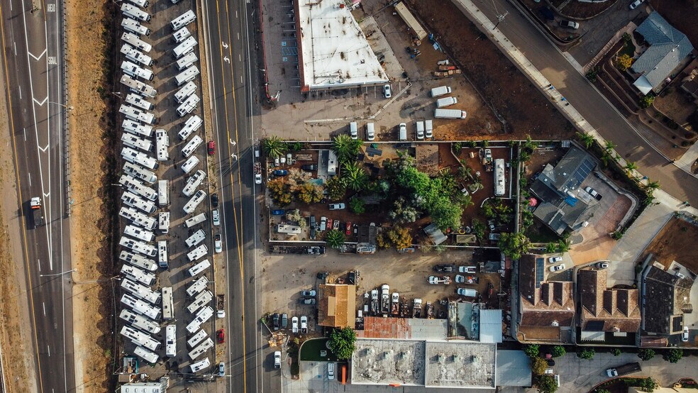 11529 Woodside Ave, Santee, CA à louer - Aérien – Image 3 sur 13