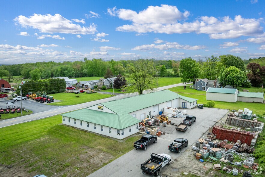 348 Orchard Hill Rd, Pomfret Center, CT à louer - Photo de l’immeuble – Image 2 sur 5