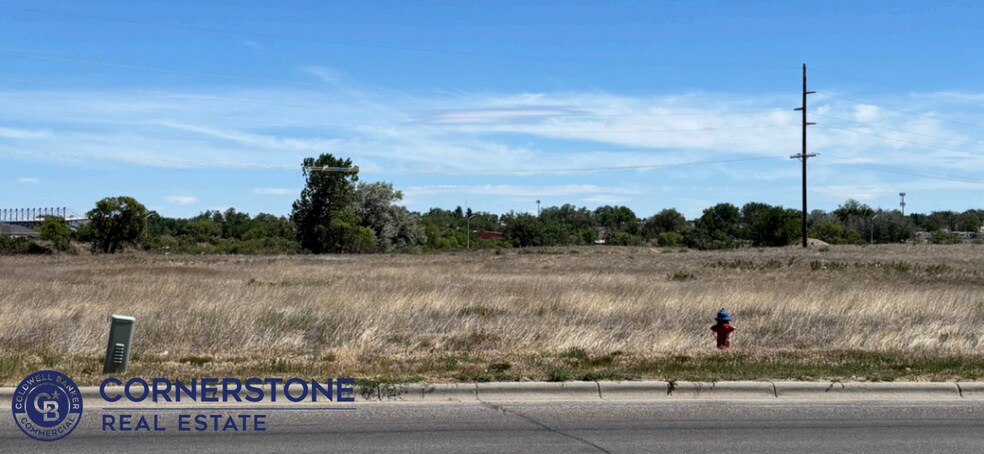 W Richards Street, Douglas, WY à vendre - Photo de l’immeuble – Image 1 sur 9