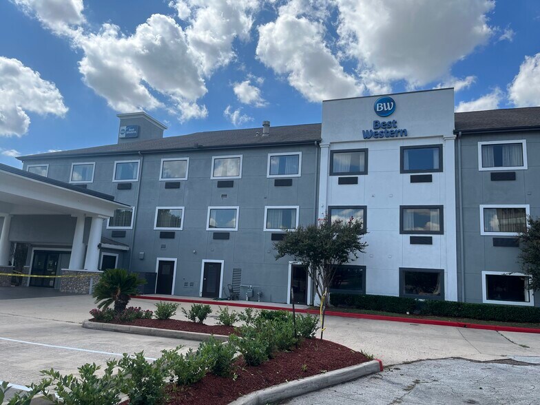 4434 FM 1960 Road W, Houston, TX à vendre - Photo de l’immeuble – Image 2 sur 3