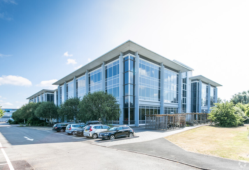 Long Down Ave, Stoke Gifford à louer - Photo principale – Image 1 sur 7