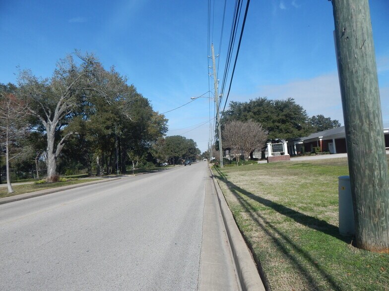 1414 East Ave, Katy, TX à vendre - Photo de l’immeuble – Image 3 sur 4