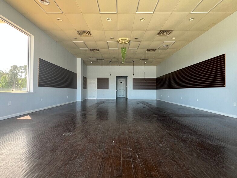 440 Rayford Rd, Spring, TX à louer - Photo de l’immeuble – Image 3 sur 3