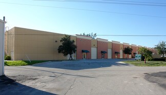 Plus de détails pour 1130 NE 7th Ave, Fort Lauderdale, FL - Industriel/Logistique à louer
