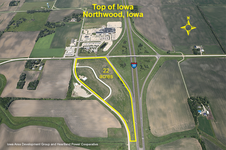 I-35 & Highway 105, Northwood, IA à vendre - Aérien – Image 1 sur 3