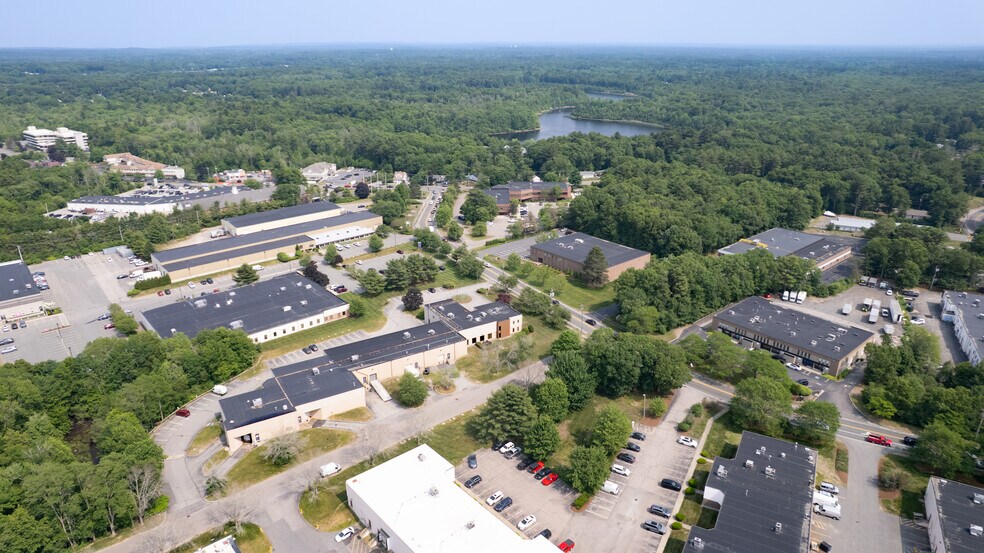 40 Reservoir Park Dr, Rockland, MA à louer - Photo de l’immeuble – Image 3 sur 3