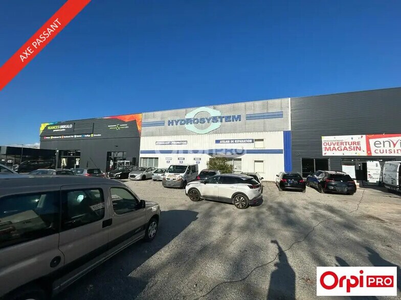 Local commercial dans Romans-sur-Isère à louer - Photo de l’immeuble – Image 1 sur 4