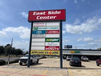 Plus de détails pour 701 E Main St, Tomball, TX - Local commercial à louer