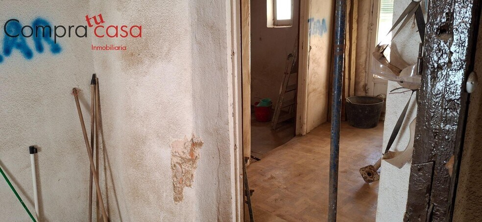 Immeuble residentiel dans Segovia, Segovia à vendre - Photo principale – Image 1 sur 2
