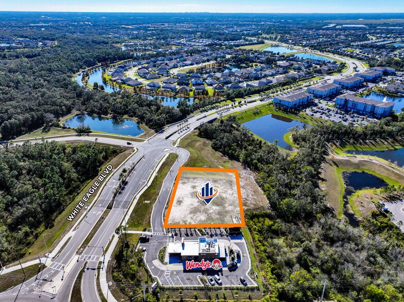 1924 White Eagle Blvd, Bradenton, FL à vendre - Photo de l’immeuble – Image 3 sur 6